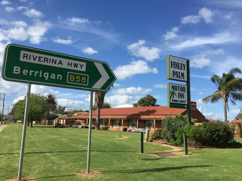 The Finley Palm Motor Inn - Sunshine Coast Tourism 0
