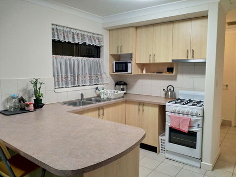 The Fawzi Holiday Home Perth - Holiday Sunshine Coast 3