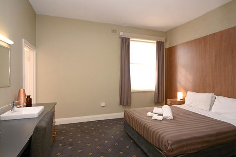 The Formby Hotel - Sunshine Coast Tourism 0