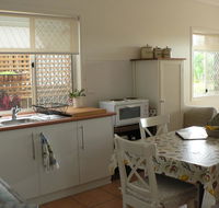 The Friendly Chat Bed and Breakfast - Holiday Sunshine Coast