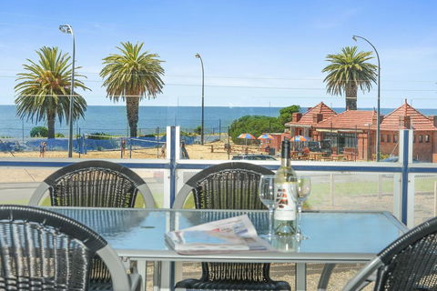 The Frontage Resort-Style Apartment - Sunshine Coast Tourism 0