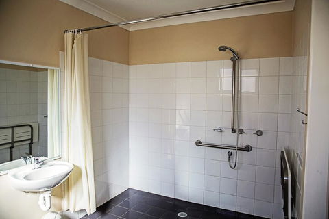 The Gallery Motor Inn - Holiday Sunshine Coast 3