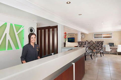 The Galaxy Motel - Sunshine Coast Tourism 3