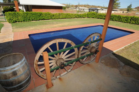 The Gidgee Inn - Sunshine Coast Tourism 0