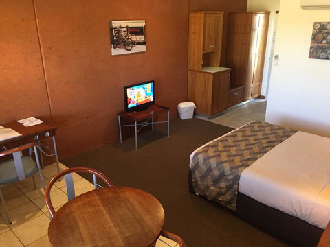 The Gidgee Inn - Sunshine Coast Tourism 2