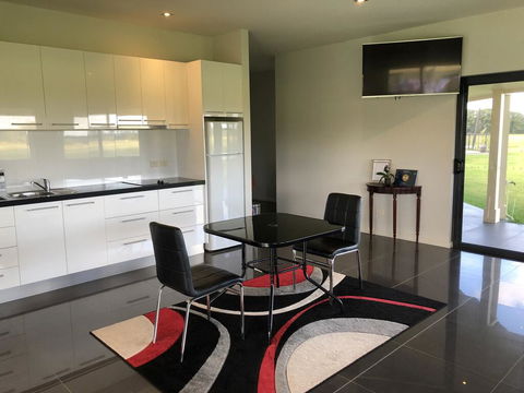 The Glen - Holiday Sunshine Coast 3