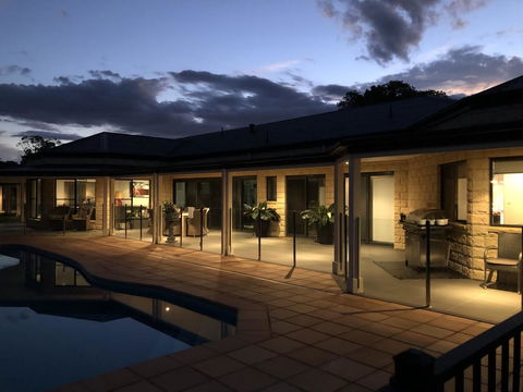 The Glen - Holiday Sunshine Coast 0