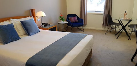 The Grand Motel - Holiday Sunshine Coast 2