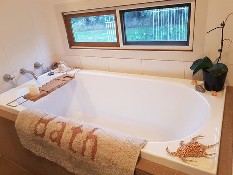 The Gurdies Room With Amazing Sunset Views - Sunshine Coast Tourism 2