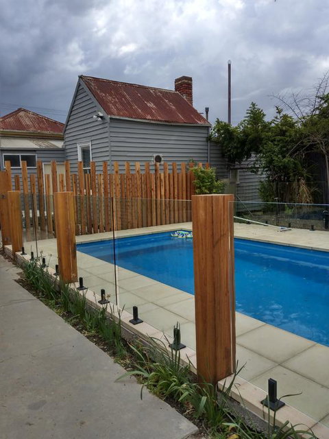 The Happy Wanderer Motel - Sunshine Coast Tourism 3