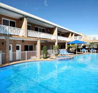 The Hermitage Motel - Campbelltown - Holiday Sunshine Coast