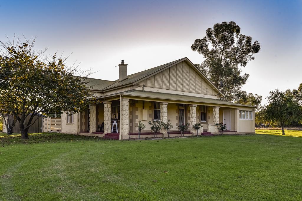 Naracoorte SA Holiday Sunshine Coast