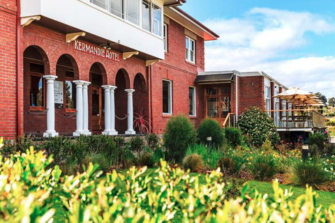 The Kermandie Hotel - Holiday Sunshine Coast 0