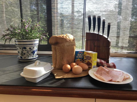 The Lakehouse - Sunshine Coast Tourism 1