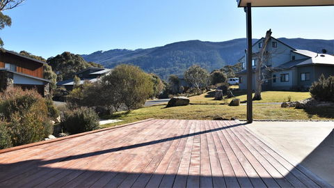 The Lodge - Crackenback Resort - Sunshine Coast Tourism 0