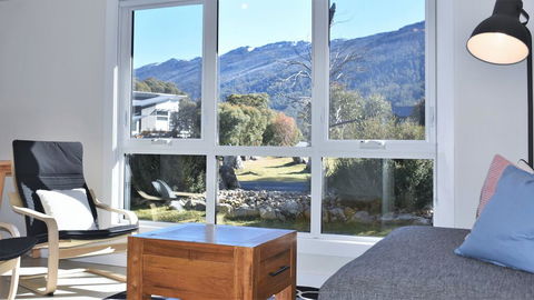 The Lodge - Crackenback Resort - Sunshine Coast Tourism 1