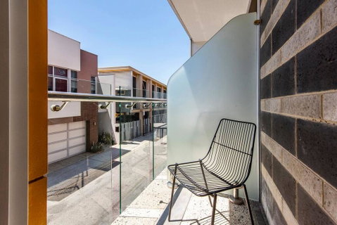 The Nest - Elegant Private Room Near The City + Roof Terrace - Holiday Sunshine Coast 2