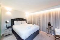 The Nest - Hollywood Style Space with Roof Terrace