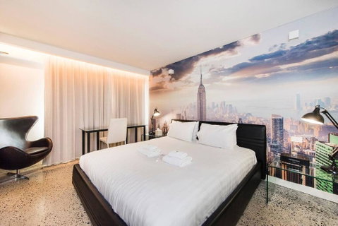 The Nest - New York Style Space In Northbridge + Roof Terrace - Holiday Sunshine Coast 1