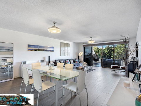 The Nest At Fingal Bay - Sunshine Coast Tourism 1