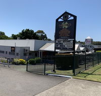 The Oaks Hotel Motel - Holiday Sunshine Coast