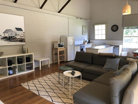 The Old Coolstore - Braeburn Apt - Holiday Sunshine Coast 2