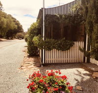 The Olde Devonshire House - Holiday Sunshine Coast