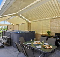The Orient - Family  Pet Friendly - Huge Spa - Sunshine Coast Tourism
