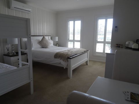 The Oxley Estate B&B - Sunshine Coast Tourism 0