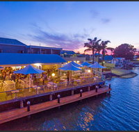 The Parade Hotel - Sunshine Coast Tourism