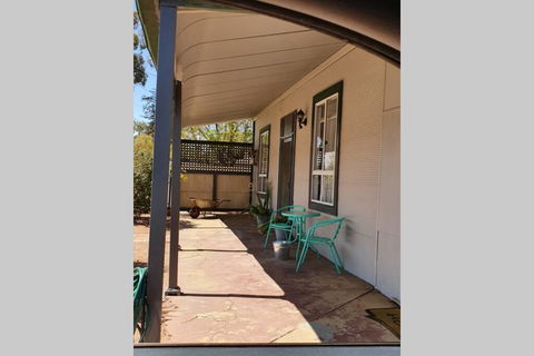 The Pool House - Sunshine Coast Tourism 2