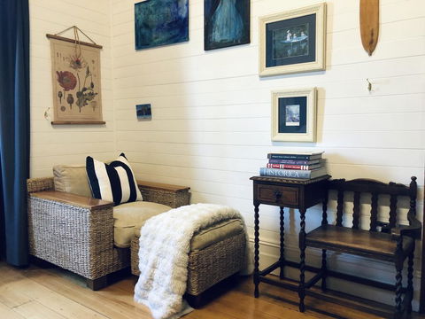 The Residence Stylish Comfort With Fireplace - Holiday Sunshine Coast 2