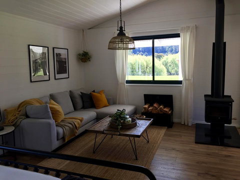 The Retreat - Holiday Sunshine Coast 3