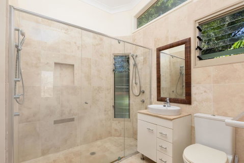 The Richmond Beach Villa - Sunshine Coast Tourism 2