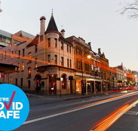 The Russell Hotel - Holiday Sunshine Coast