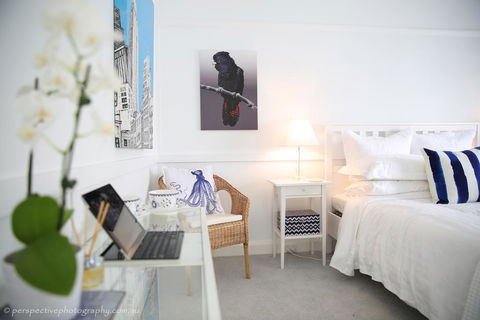 The Sampson - Orange - Holiday Sunshine Coast 1