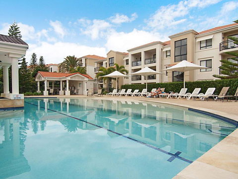 The Sands Unit 3 At 20 Pacific Parade Yamba Ocean View - Holiday Sunshine Coast 0