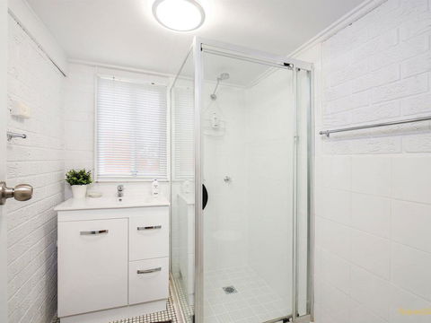 The Secret Garden - 7a Cadell St - Sunshine Coast Tourism 1