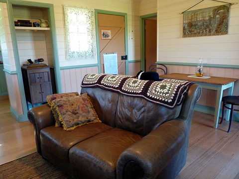 The Settlers Cottage - Kangaroo Valley - Holiday Sunshine Coast 3