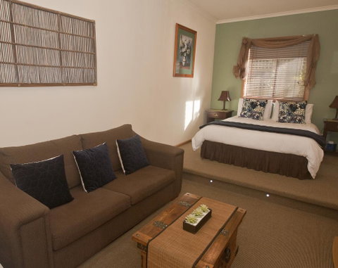 The Shingles Riverside Cottages - Sunshine Coast Tourism 3