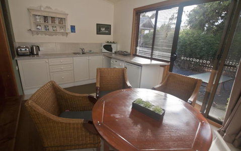 The Shingles Riverside Cottages - Sunshine Coast Tourism 1