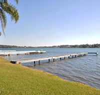 The Studio on the Lake  Fishing Point Lake Macquarie - honestly put the line in and catch fish - Holiday Sunshine Coast