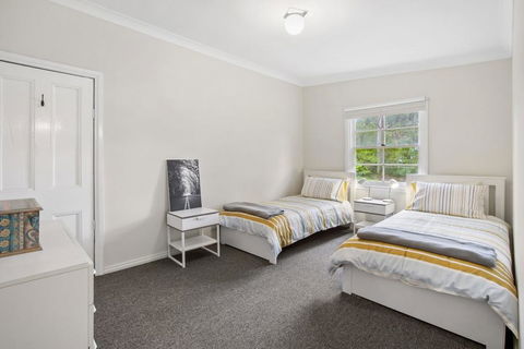 THE TEACHERS COTTAGE - Sunshine Coast Tourism 2
