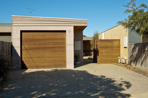 The Terrace Grove - Sunshine Coast Tourism 2