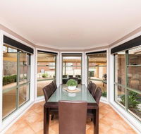 The Tinnock Entertainer Large  Comfy  Wifi - Holiday Sunshine Coast