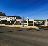 The Town House Motor Inn - Holiday Sunshine Coast