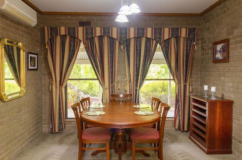 The Townhouse - Sunshine Coast Tourism 3