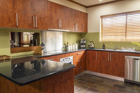 The Townhouse - Sunshine Coast Tourism 2