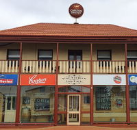 The Victoria Hotel - Holiday Sunshine Coast