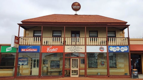 The Victoria Hotel - Sunshine Coast Tourism 0